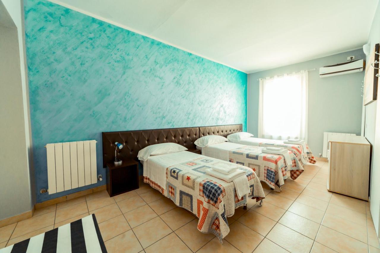Cristal Rooms Piacenza Buitenkant foto