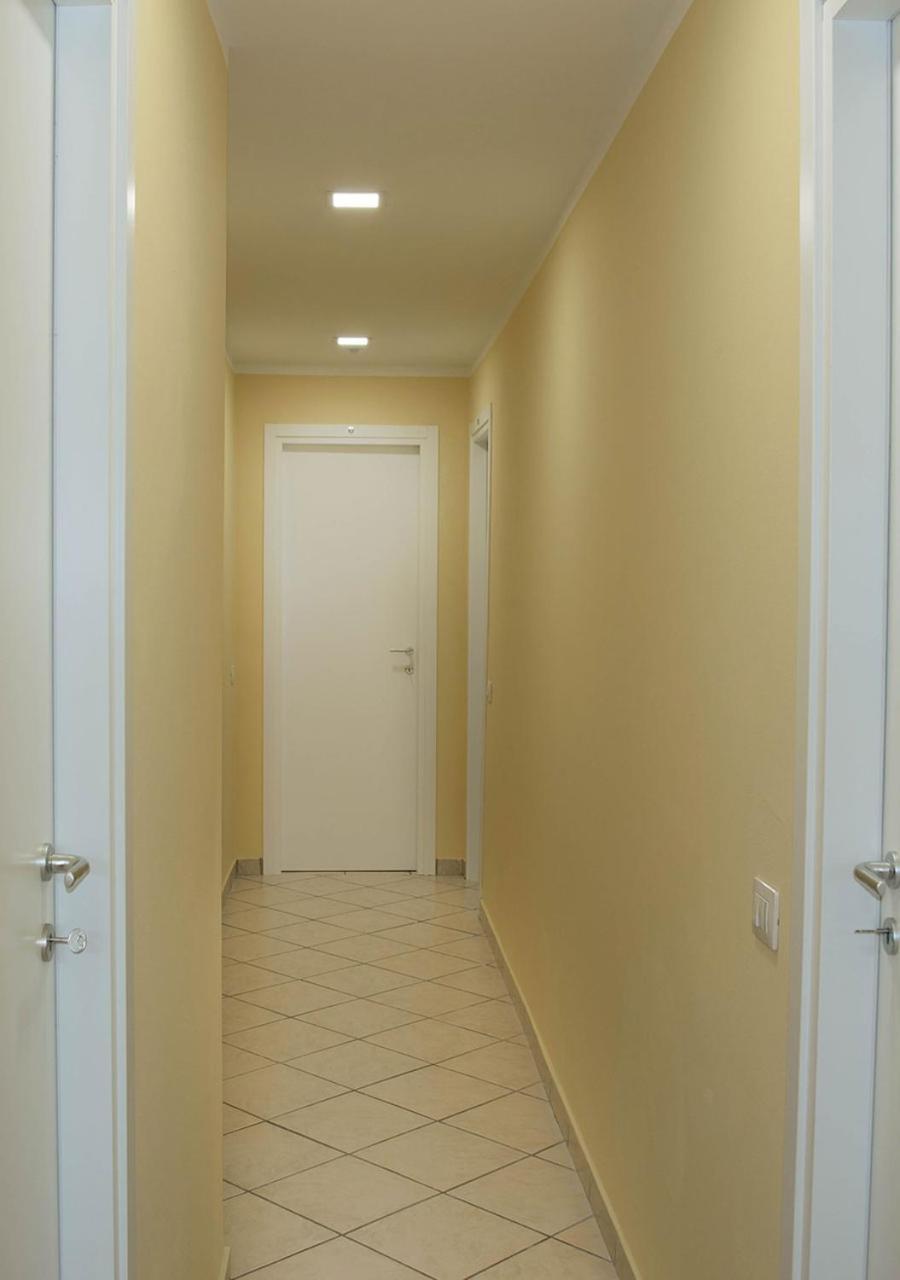 Cristal Rooms Piacenza Buitenkant foto
